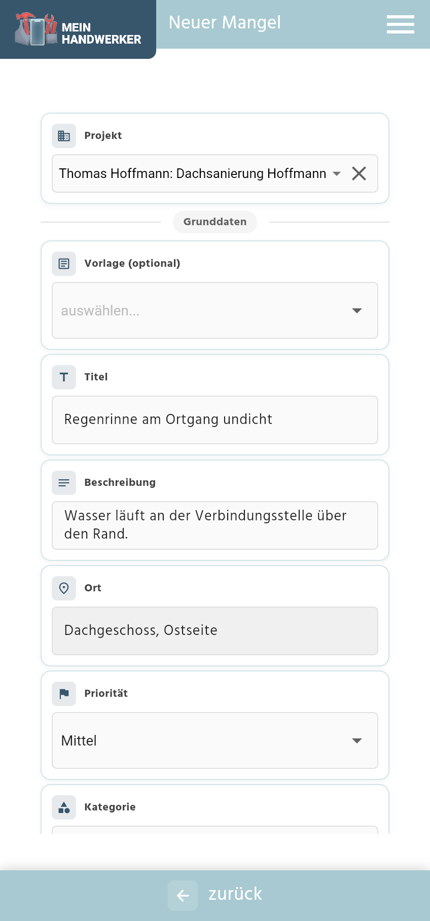 Formular für einen neuen Mangel in der App mit Projekt, Titel, Beschreibung und Ort